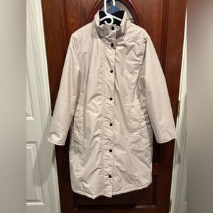 Elegant Women's Beige Puffer Coat